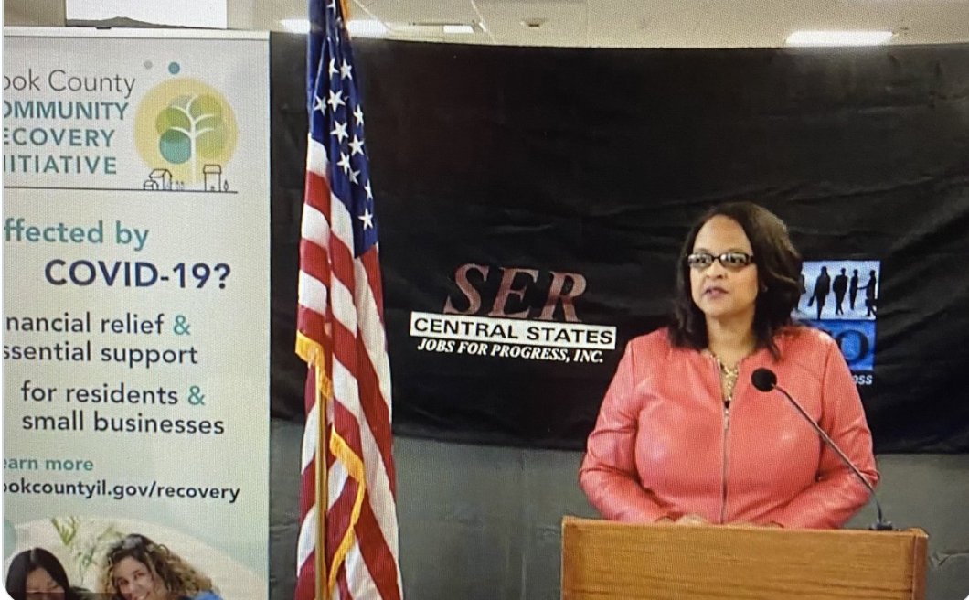 Our CEO @chicookworksCEO gave remarks in English and Spanish at the Southwest Suburban Cook County American Job Center, as the site serves a prominently LatinX population. She explained that this program increases our capacity to serve the men and women of suburban Cook County.