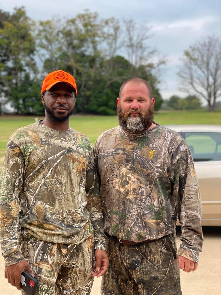 ScrappFame's tweet photo. First day deer hunting yesterday with uncle lane 🦌😎😎 https://t.co/KU23DKoiLp