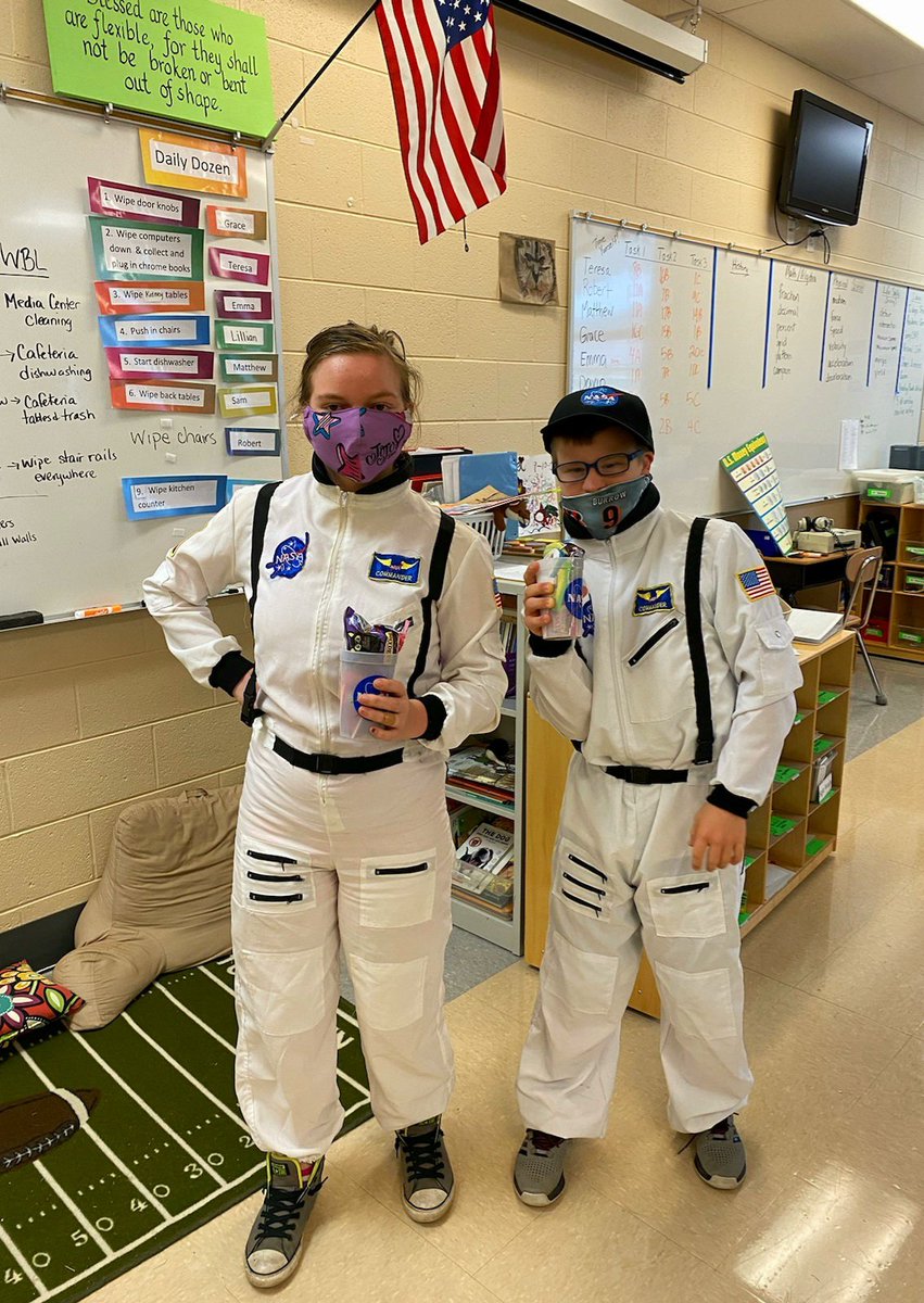 SMMHSEagles's tweet photo. Congratulations to today's 'Out of This World' dress-up Winners for #HocoWeek2020! ❤🦅
🪐 High School: Teresa Holmes and David Heinichen tied
🪐 Middle School: Violette Fisher
🪐 Faculty: Mrs. Horn
Thanks to all who participated in this fun day!
#SMMHSsoars https://t.co/66pFy4te9f