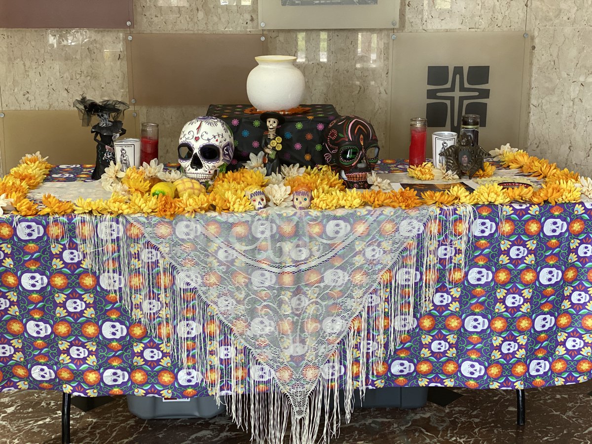 SaintXavier's tweet photo. Join ALPFA and Unidos for their Dia De Los Muertos contest. Show your Dia De Los Muertos look or altar for a chance to win prizes! More details can be found on https://t.co/xTfveClygo on the Alpfa IG or through the twitter handle: @AlpfaSxu. #WeAreSXU #SomosSXU https://t.co/UEKUDYymK5