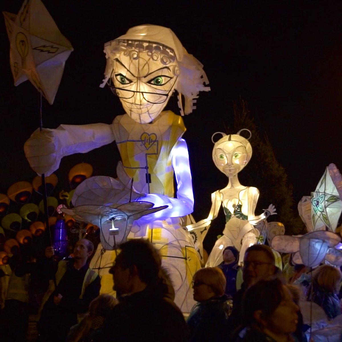 CarnivalinaBox's tweet photo. We are so excited to be sharing our final parade with you on Halloween!!🎃 This last parade will be illuminated and features footage from the amazing Bridgewater Carnival! Watch this space!💡🤍 

#CarnivalinaBox #Parade #illuminatedparade #carnival https://t.co/W7q9A2aGWu