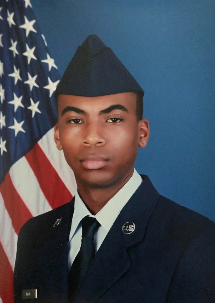 tiannaimanii's tweet photo. I recently seen a few news outlets post about marijuana laced with opioids &amp; i just wanted to shed light on that. My 19 yr. old brother recently lost his life because he unknowingly smoked weed laced w/ fentanyl. He was everything to me. Be careful who you trust. 💔 https://t.co/wGUS5Q2Q89