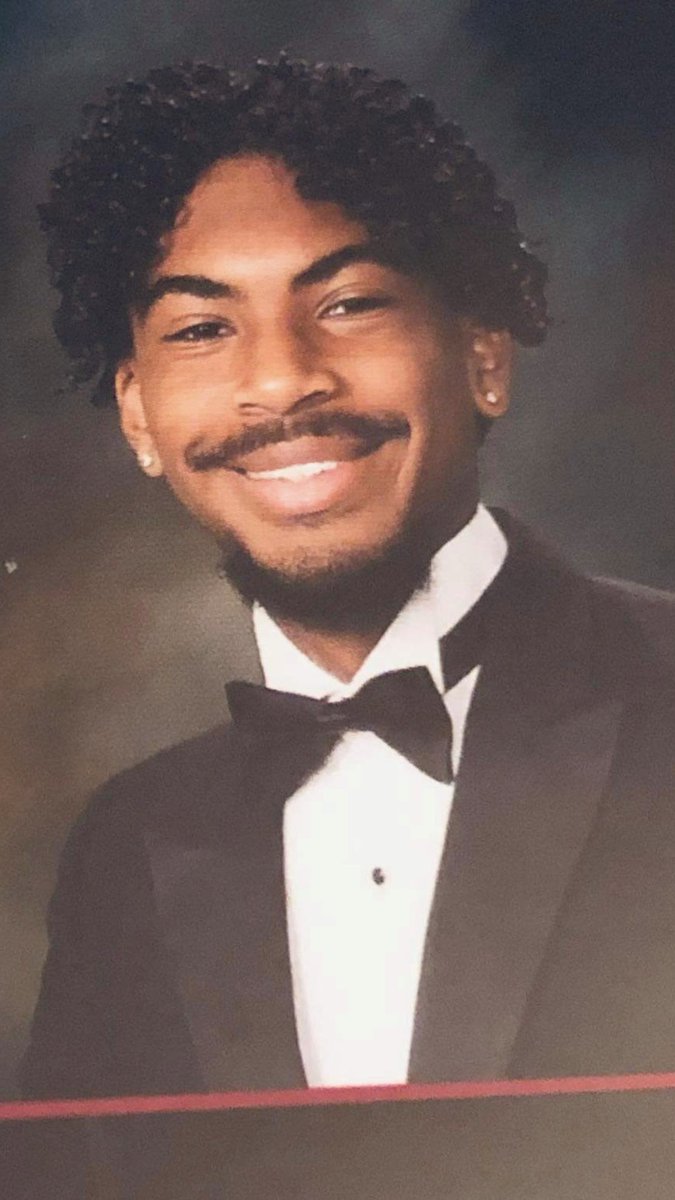 tiannaimanii's tweet photo. I recently seen a few news outlets post about marijuana laced with opioids &amp; i just wanted to shed light on that. My 19 yr. old brother recently lost his life because he unknowingly smoked weed laced w/ fentanyl. He was everything to me. Be careful who you trust. 💔 https://t.co/wGUS5Q2Q89