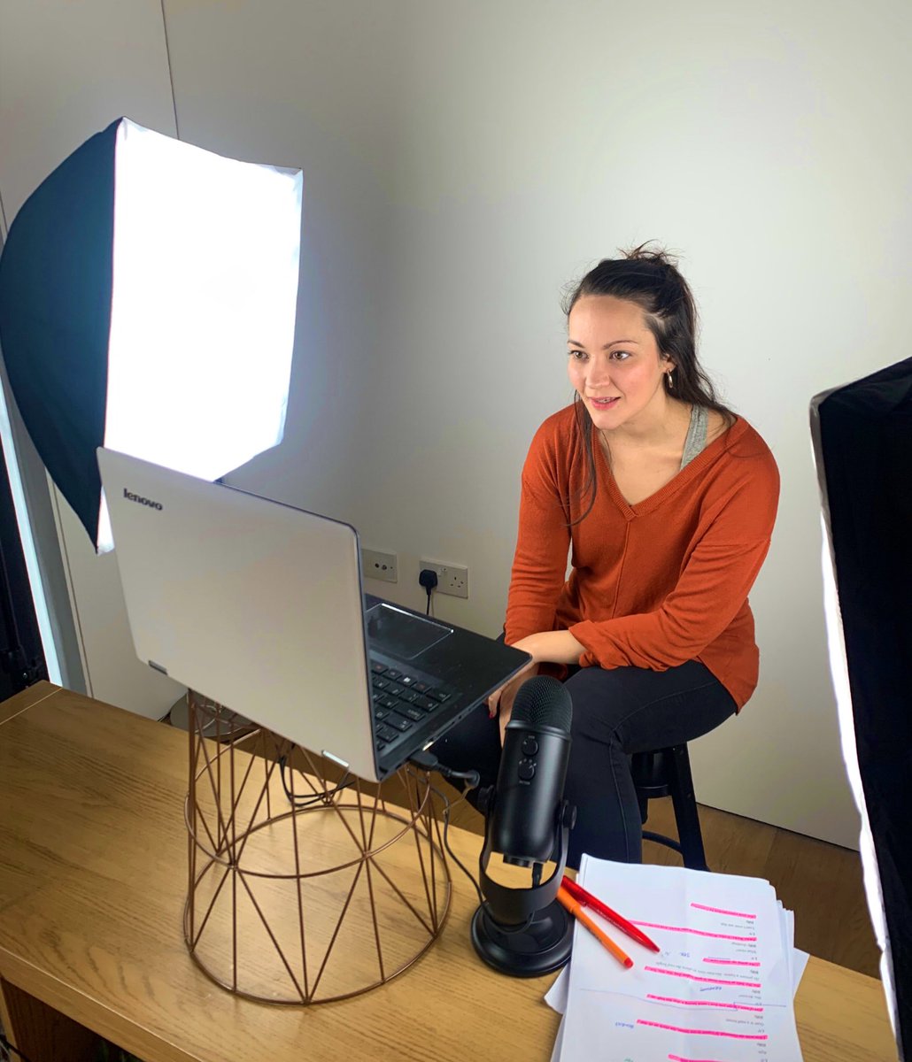 saskia_pay's tweet photo. Worked extra hard in my customer service job. Got rewarded with gift vouchers. Spent them on new equipment. Now my zoom/self tape set is banging. Yay to โmuggle jobsโ ๐ญ๐ฅ #feelingpro https://t.co/MnYJjH4Ex3