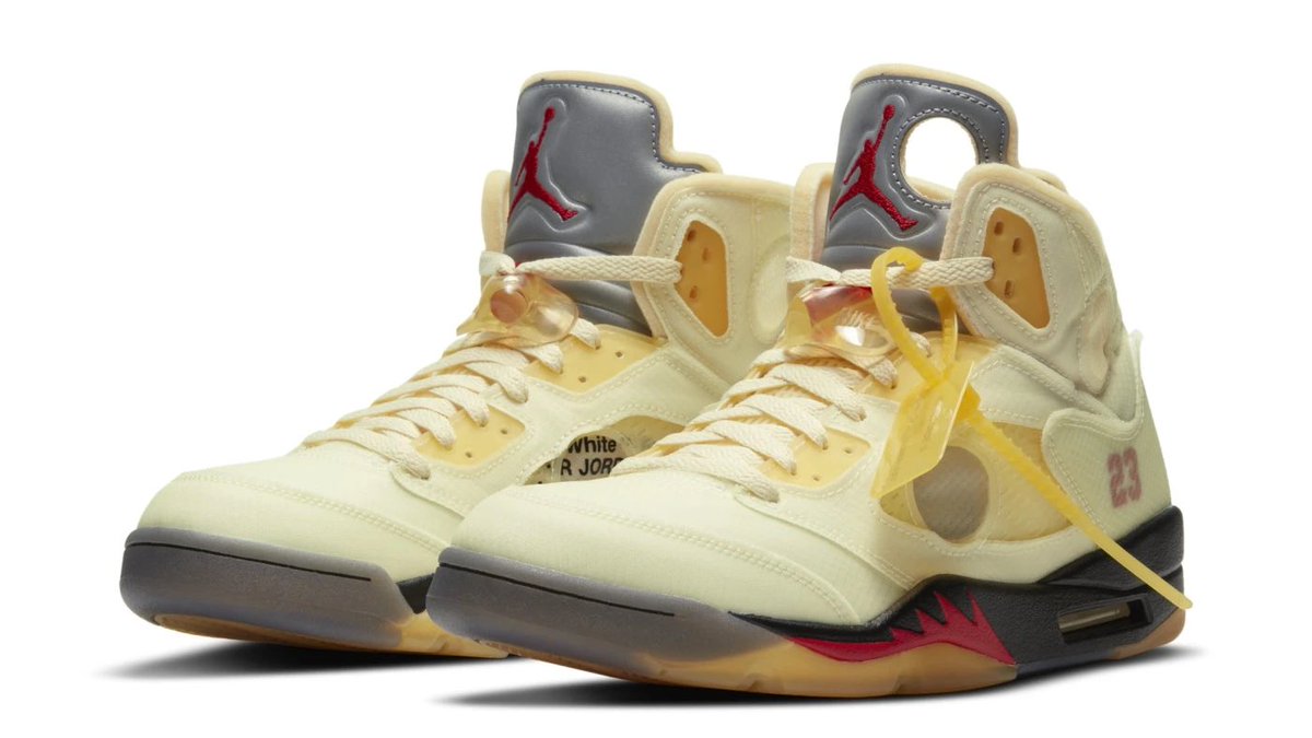 Huge drop tomorrow! 👟 

Who’s hoping to add these to their collection? 👻