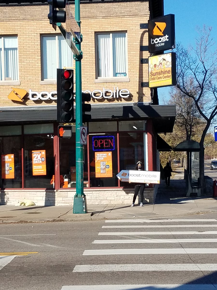 BRING YOUR OWN DEVICE to 
Mobile One Wireless on Lake and Cedar.  Osmani doing a good job with the Sign Spinning bringing in the customers!!  <a href="/KarlaOre17/">Karla Ore</a> <a href="/WilliamFHolman/">William Holman</a> <a href="/RyanMaierMN/">Ryan Maier</a> @marcecosales