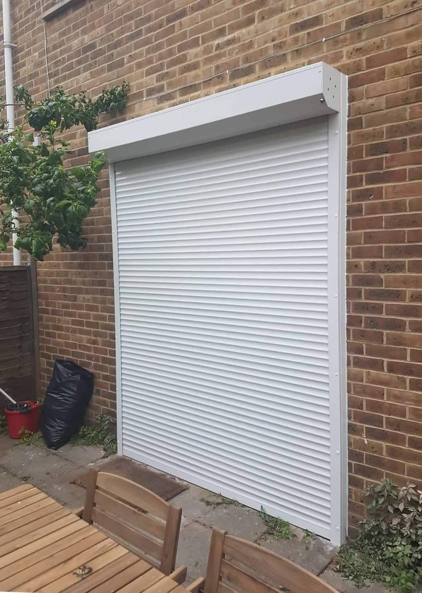 rsgsecurity_uk's tweet image. Our RSG5100 continental roller shutter protecting family home in Morden.
rsgsecurity.co.uk/rsg5100-securi…
#rsgsecurity #securityrollershutters #homesecurity #fightburglary #makingbritainsafer