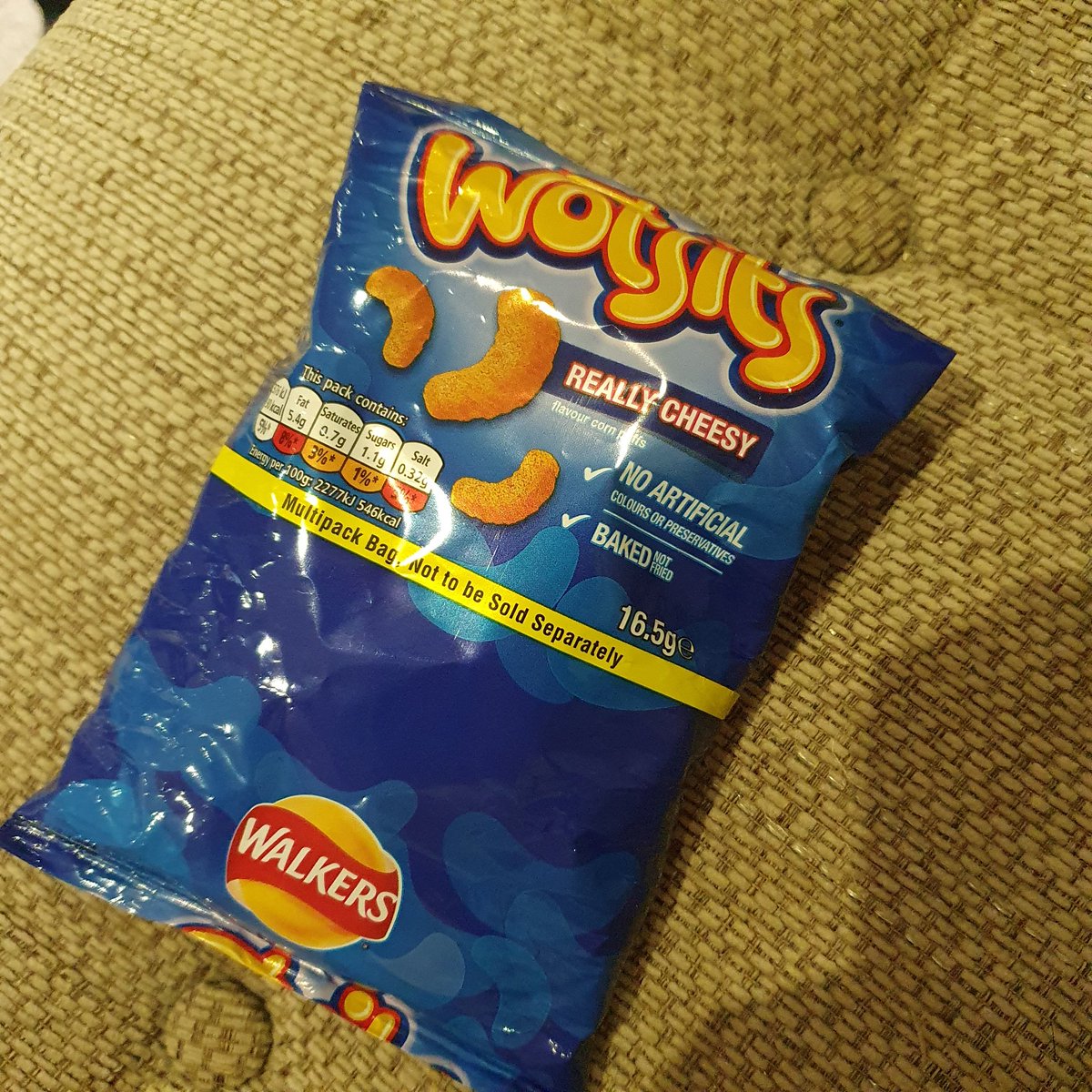 rachyh77's tweet photo. @walkers_crisps wow... not sure what happened here 😂 https://t.co/Dc6OEUpwhp