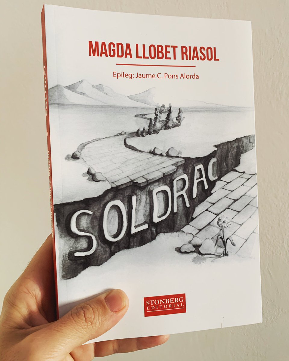 jaumeponsalorda's tweet photo. Aquesta és l’obra d’una lluitadora que m’ha il·luminat amb el seu coratge, la seva fortalesa, la seva insistència, la seva passió. El resultat és un corprenedor viatge heroic que triomfa narratològicament i humana. Aquesta és una novel·lassa: un orgull ser-ne guia i epiloguista. https://t.co/tMv9eTxPLX