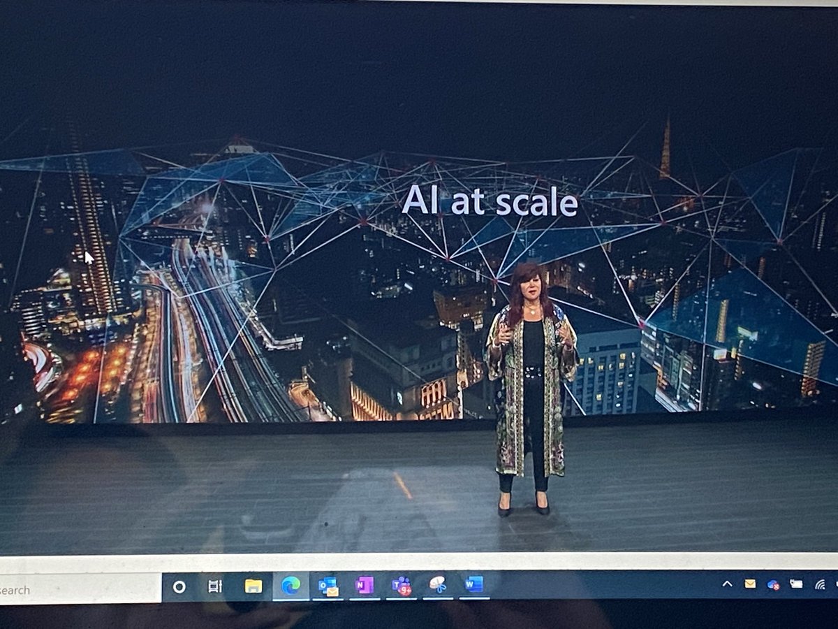 Gibsonpr's tweet photo. Interesting conversation around driving #AI at scale from @MitraAzizirad at #MSFutureNow. https://t.co/L2S4cEzUMh