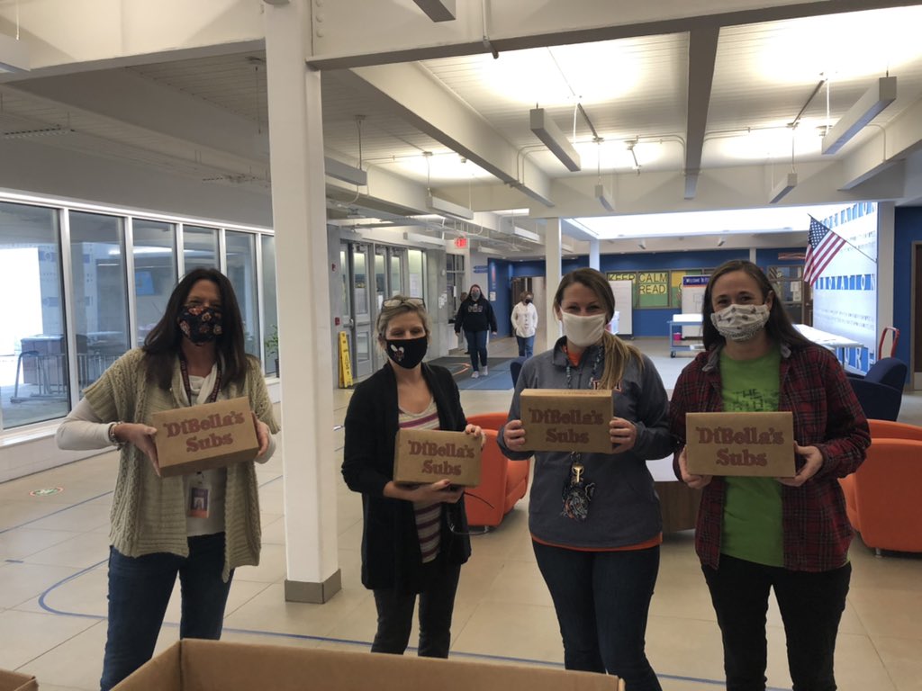 Thank you to the ESM Teacher’s Union for sponsoring today’s staff appreciation lunch, which included a grab &amp; go lunch from DiBella’s subs, for all ESM staff! 🥪 🍪 #esmPGproud 🧡💙 <a href="/esm_united/">ESMUnited</a> <a href="/dbaker_darlene/">Darlene Baker</a> <a href="/CtoddCindy/">Cindy Todd</a> <a href="/DiBellasSubs/">DiBella's Subs</a>