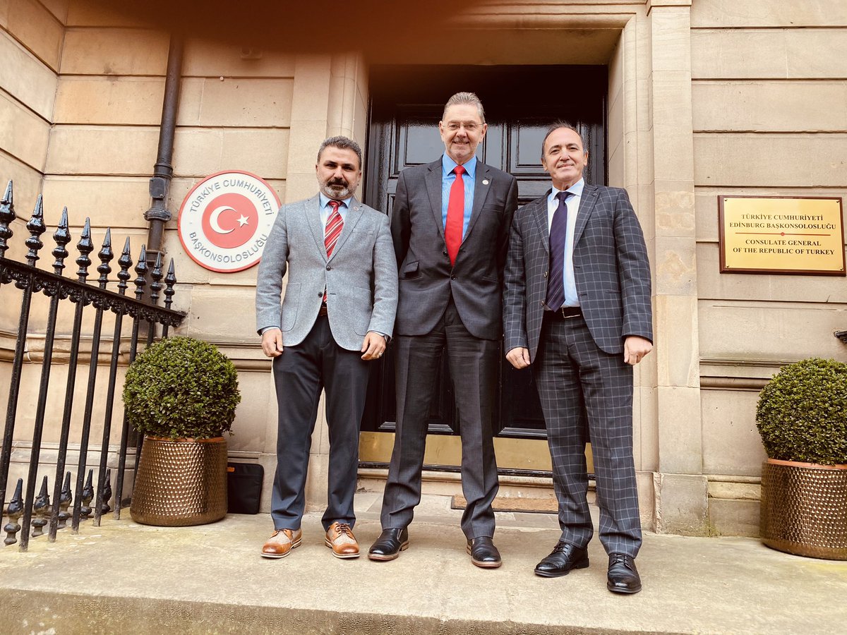 Bugün Ticaret Odası adına Edinburgh Eğitim ateşesi olarak görevine başlayan sayın Atakan Doğan beye hoşgeldin ziyaretinde bulunduk. Yeni görevinde başarılar dileriz. @EdinburgBK <a href="/EdinburgEA/">🇹🇷 Edinburg Eğitim Ataşeliği</a>