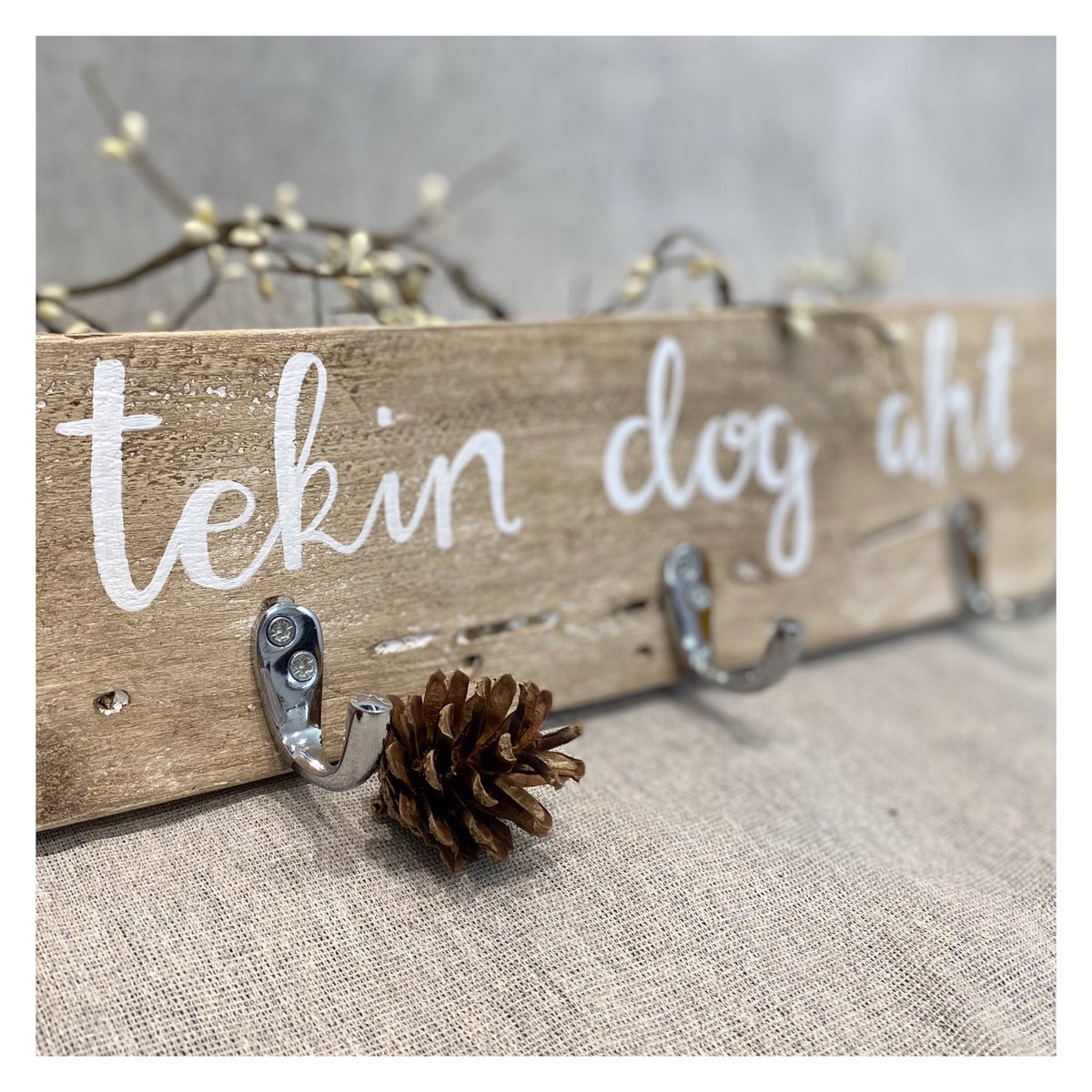 HandpaintedL's tweet photo. One of my most recent creations! #HandmadeHour #yorkshirequote #yorkshirelove #handpainted #handmade https://t.co/UQlUOgerjK
