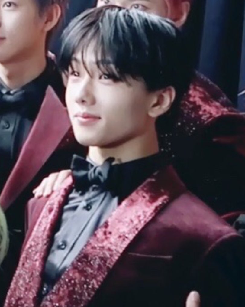 i needed more of jisung in the vampire fit