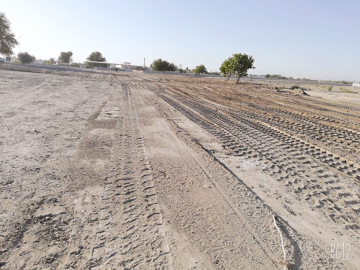 NB_Municipality's tweet photo. بدأت دائرة الشؤون البلدية ��صحم العمل في تمهيد الموقع الذي سيخصص سوق ليوم الجمعه لبيع السيارات المستعملة وسيتم الإعلان عنه لاحقا وذلك حرصا منها على توفير المكان المناسب لممارسة مثل تلك الأنشطه . https://t.co/uuxuvHT3zP