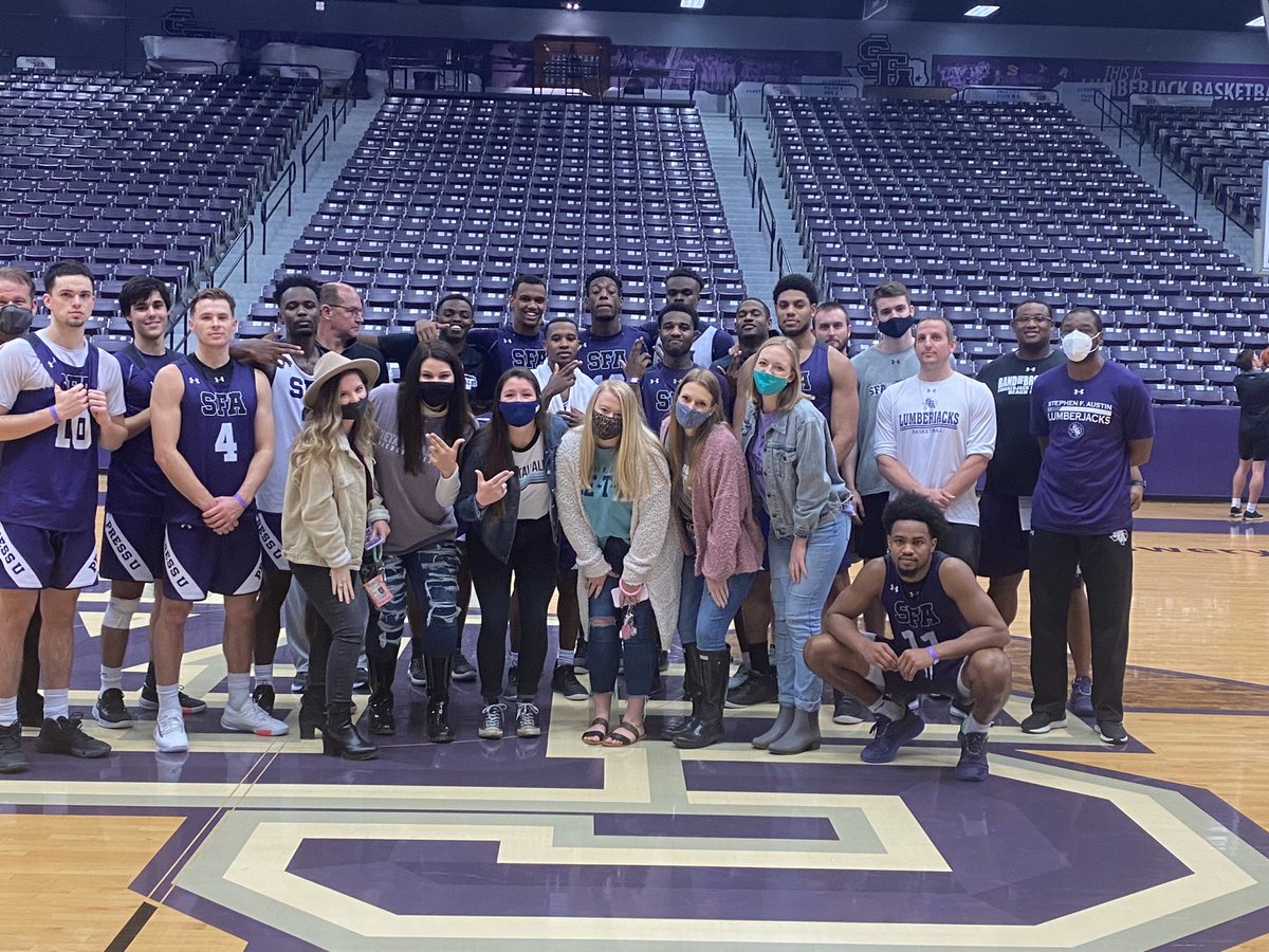 Appreciate ⁦<a href="/SFA_ZTA/">Zeta Tau Alpha, SFASU</a>⁩ all they are doing to support n raise funding for #BreastCancerAwarenessMonth  very proud of ⁦<a href="/SFA_MBB/">SFA Men’s Basketball</a>⁩ participation in the FIGHT Against this  #AwfulDisease .. #RaiseTheAxe #PressU