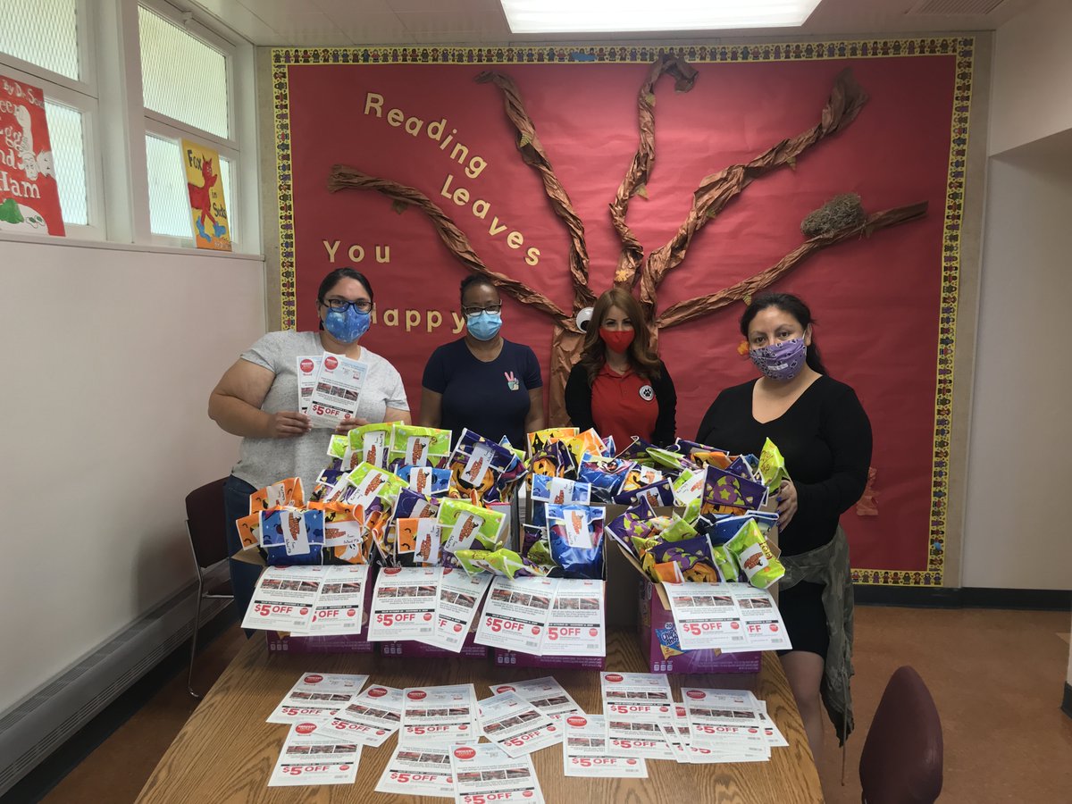 We have the best PTA! All of our students will have a special treat to celebrate Halloween. Thank you Dolland PTA!!! #Onceahuskyalwaysahusky