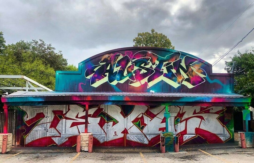 BombingScience's tweet photo. Reppin' home⁠
⁠
AUSTIN TEXAS by SLOKE⁠
⁠
@slokeone⁠
⁠
#graffiti #graff #sloke #slokeone #graffitistyle #graffitiletters #graffitiburner #texasgraffiti #austingraffiti⁠ https://t.co/GQuq5MfTw9 | https://t.co/jlu1FFjPrB