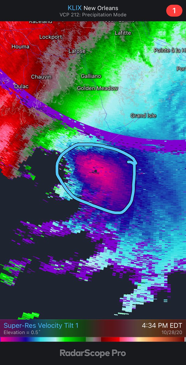 StormsEdgeWx's tweet photo. These velocities are no joke. These are around the low 140s mph range. These winds are above ground but on ground these are very strong winds still and are not to be messed with. Please take shelter away from windows and outer walls. #LAwx #Zeta #HurricaneZeta https://t.co/776MQybaaV