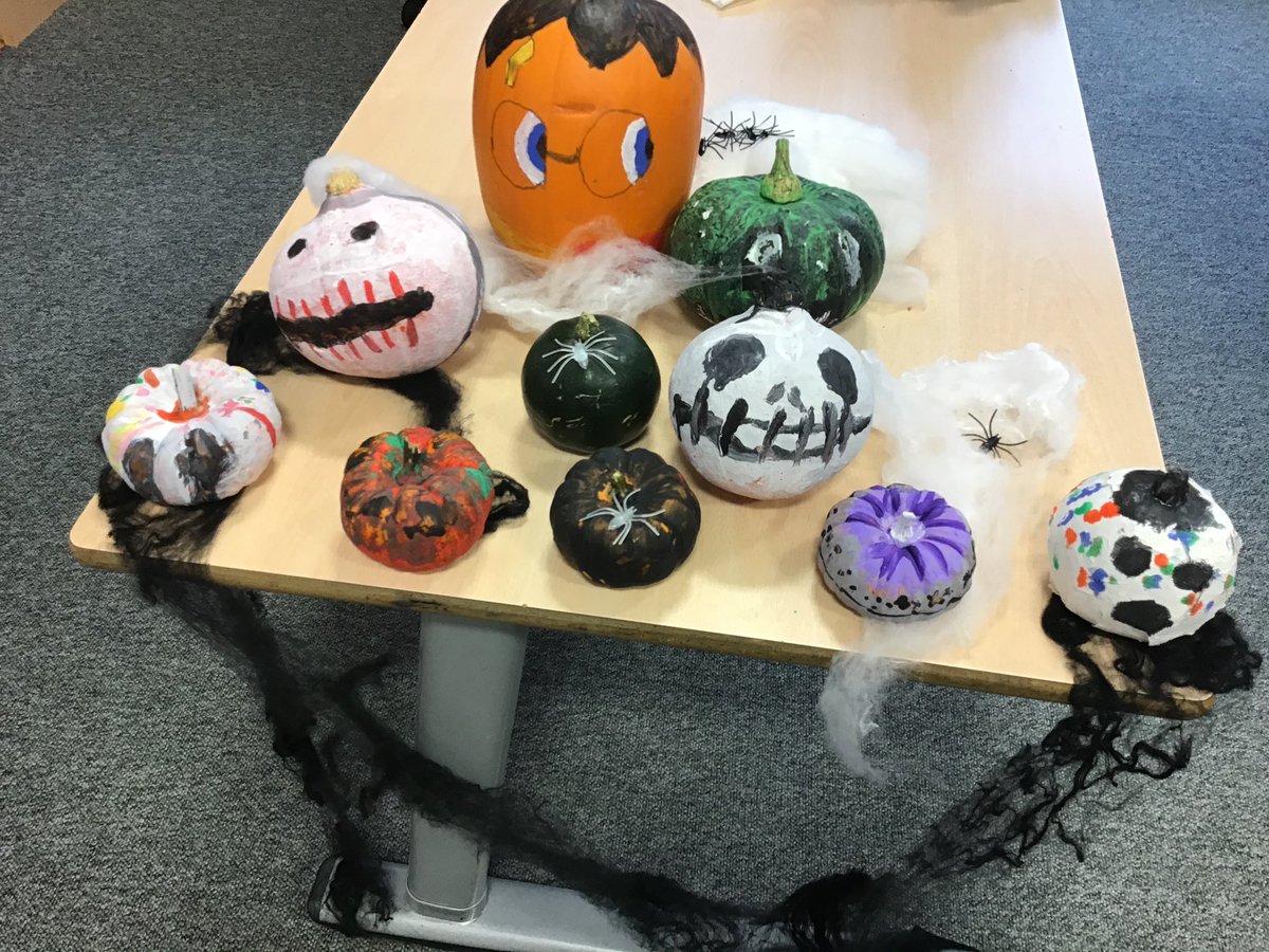 leitch_t's tweet photo. Getting into the Halloween mood at 👻 @StSavioursGovan https://t.co/FEsZPUPXeX