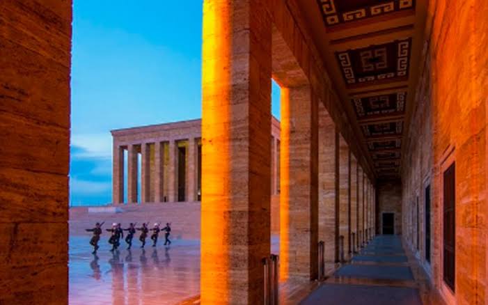 Bazı yerler hiç terk edilmez