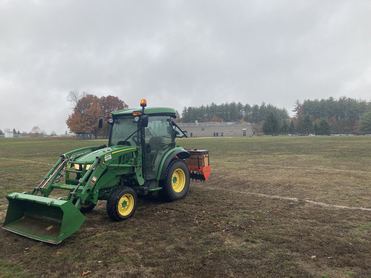 PembrokeFieldOp's tweet photo. Is it hunting season yet?  We scouted our first deer @JohnDeere of the season aerating TRS this afternoon!  #FieldOps #GoPanthers https://t.co/kXwp7Snoev