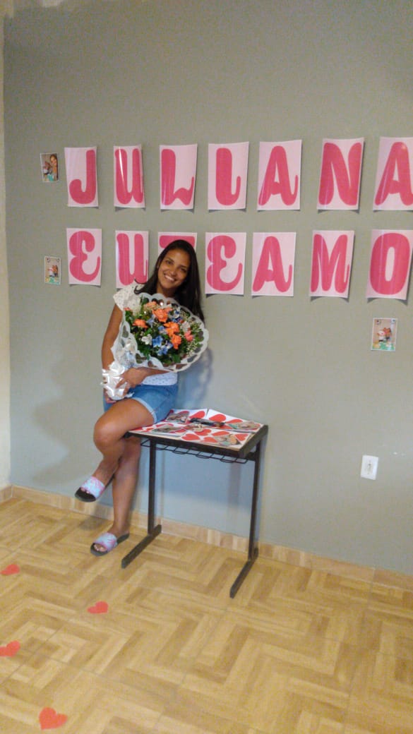 JulianaGregri10's tweet photo. Apaixonada pela surpresa 😍🥺 https://t.co/qUm0VM4YH2