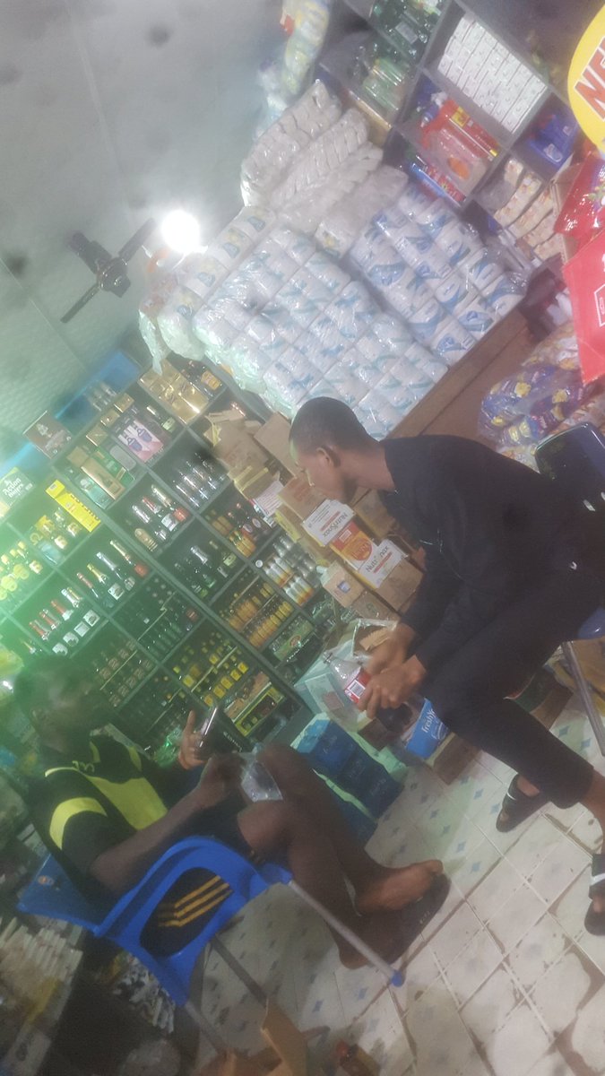 chidex11's tweet photo. Good days ahead...making due with #300level  since i couldnt fo FIGEORIOUS today.

congrats man.
@dommex5
@olumatt2 https://t.co/3MU5yXsymA