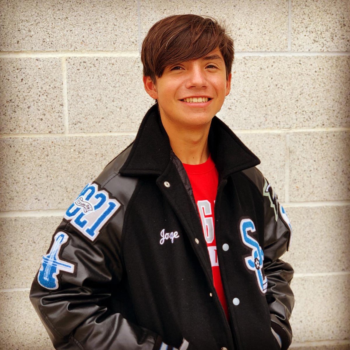 shark_strings's tweet image. Our 1st 2 SharkStrings 🦈🎻 to letter in Orchestra! Congrats to Jorge Robles &amp;amp; Elizabeth Taylor!!! @ShadowCreekHS @AISDFineArts