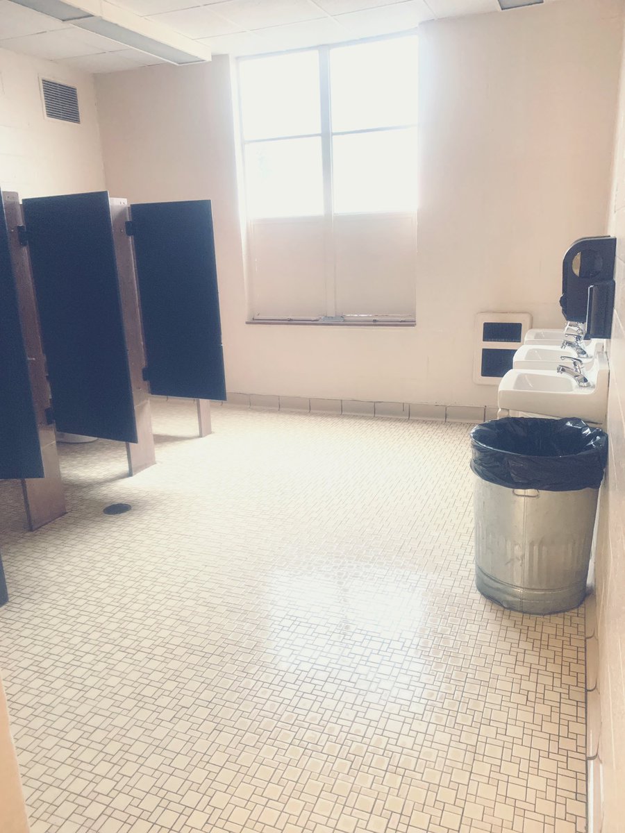 TheChemistryFox's tweet photo. So grateful for our custodians who work so hard & go above & beyond to clean for us, 🙏🏻 especially this year.
When I walked in and saw the bathroom✨ sparkling clean✨, I had to share their hard work.
Thank you!!
#custodians #teachertwitter #RYG #SoKno #SDOD #SDHSStrong https://t.co/hKNnnLBzti