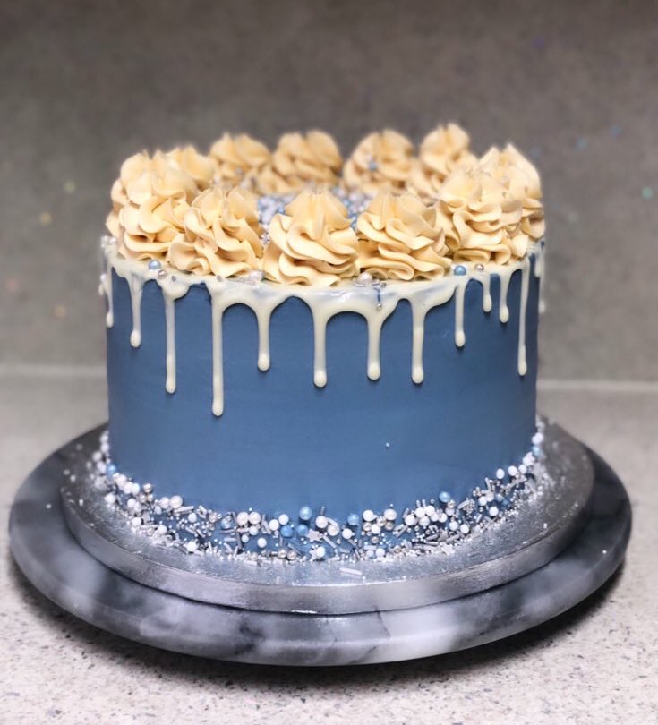 ennahscakes's tweet photo. a retweet n follow would be cute.. the cakes are kinda prettyyyy ✨
https://t.co/YInGHIjjII https://t.co/ZKCf5IUVYi