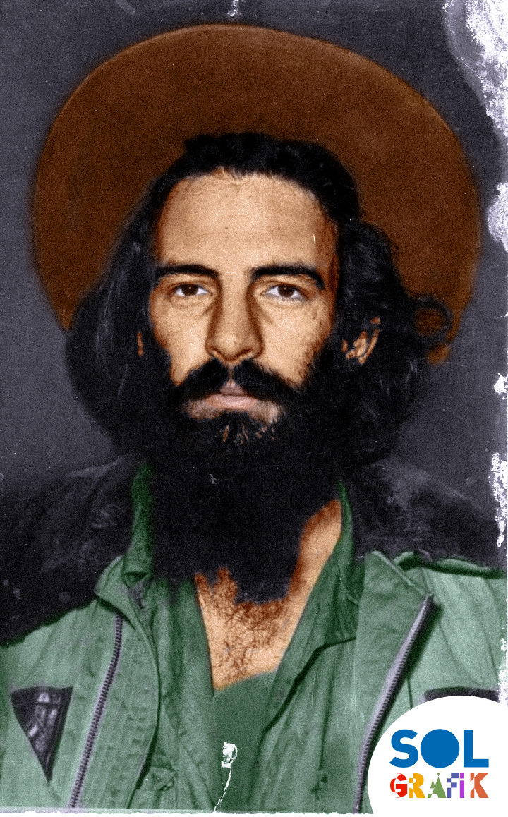 El Cubano de Verdad #CamiloCienfuegos! 28 Ekim 1959.

SOL Grafik Kolektifi olarak Küba Devriminin komutanlarından Camilo Cienfuegos'un fotoğrafını renklendirdik.