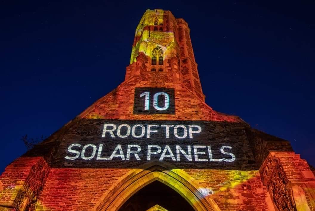 TheSolarShed's tweet photo. #kingslynn has the most amazing light show on at present.

Loads of historical buildings have been lit up with practical ways &amp; suggestions that can reverse the worst effects of  #climatechange 

This is what #ClimateAction looks like.

Educate kids, no more #schoolstrike4climate https://t.co/fAqQhi68Km