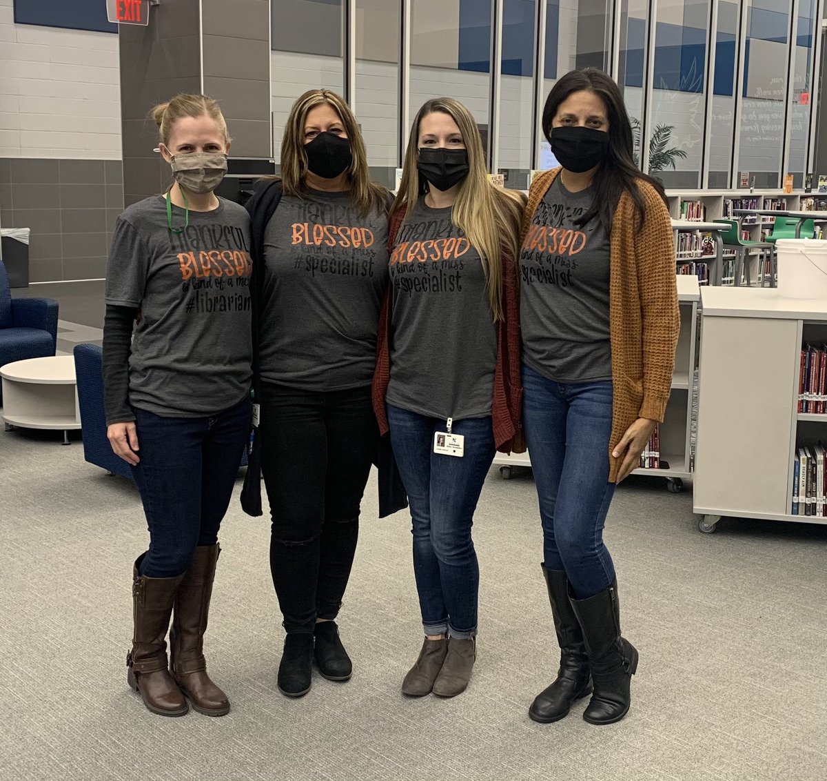 stacymalexander's tweet photo. So thankful and blessed for these #hawksome gals who encourage and inspire me daily! @HofiusLibrary #Ghouls2020 #Specialists #Librarian  @HofiusLibrary @AnneMBall @Laurieaduncan 💚💙💚💙 https://t.co/wScRb5M9WM