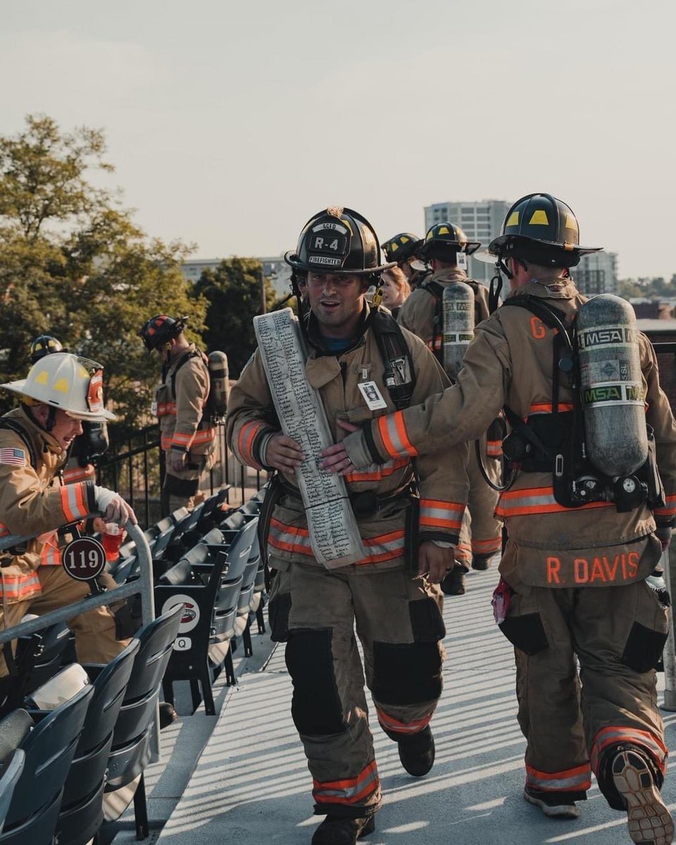 CityGreenville's tweet photo. On National First Responders Day, let’s take a moment to thank our city police officers and firefighters for their effort, 24/7, 365 days a year. #GCFD #GPD #ValueBlue https://t.co/EE3bWS69sY