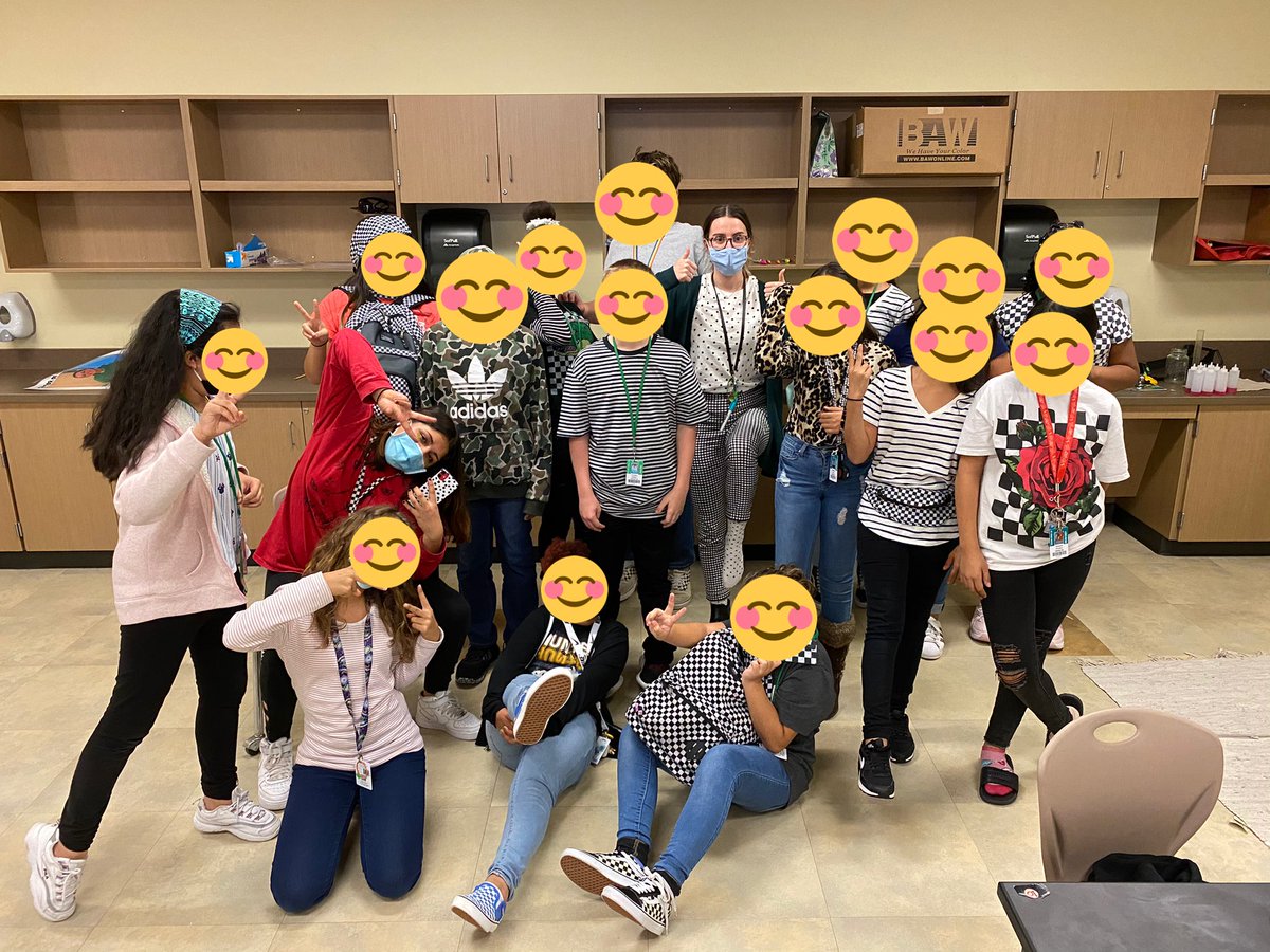 Drugs are out of pattern here at MCJH!! 🏁 <a href="/MCJHGators/">Mayde Creek JH</a> <a href="/PrincipalPaz/">Dr. David Paz</a> #maydeusproud