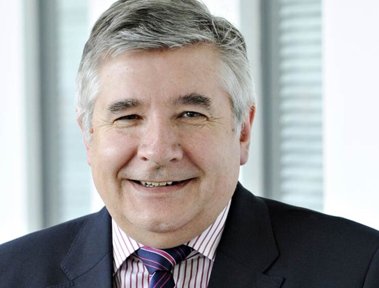 Professor Jim Saker appointed as new President of the Institute of the Motor Industry: Linda Jackson and Sandy Burgess also confirmed as Vice Presidents as automotive professional body extends experience to support sector for challenging times ahead The… https://t.co/Ktytgv0M4x https://t.co/twQ3pGASoi