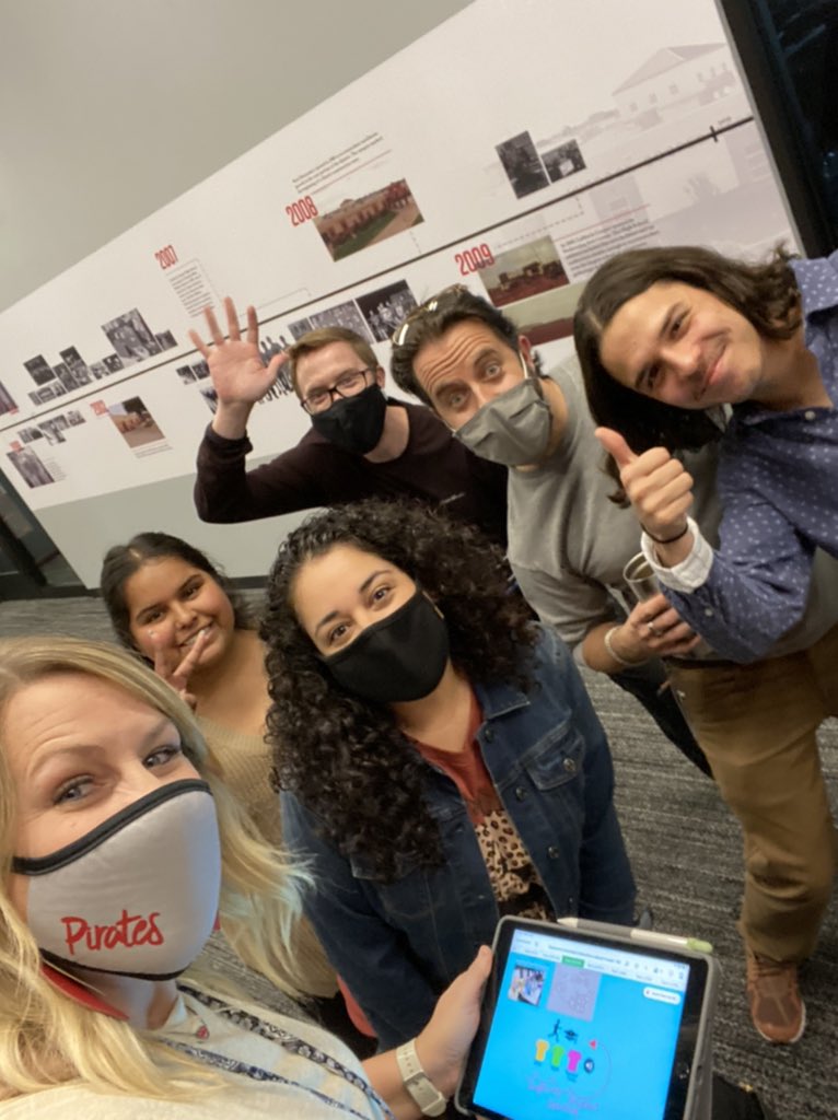 cbrookemcdowell's tweet image. TEAMWORK as we collaborate during Apple Deployment Essentials Training with @mryenca! #TeamSouth #TeamEast @lcp_it #SupportStudentLearning 👏🏼👏🏼👏🏼