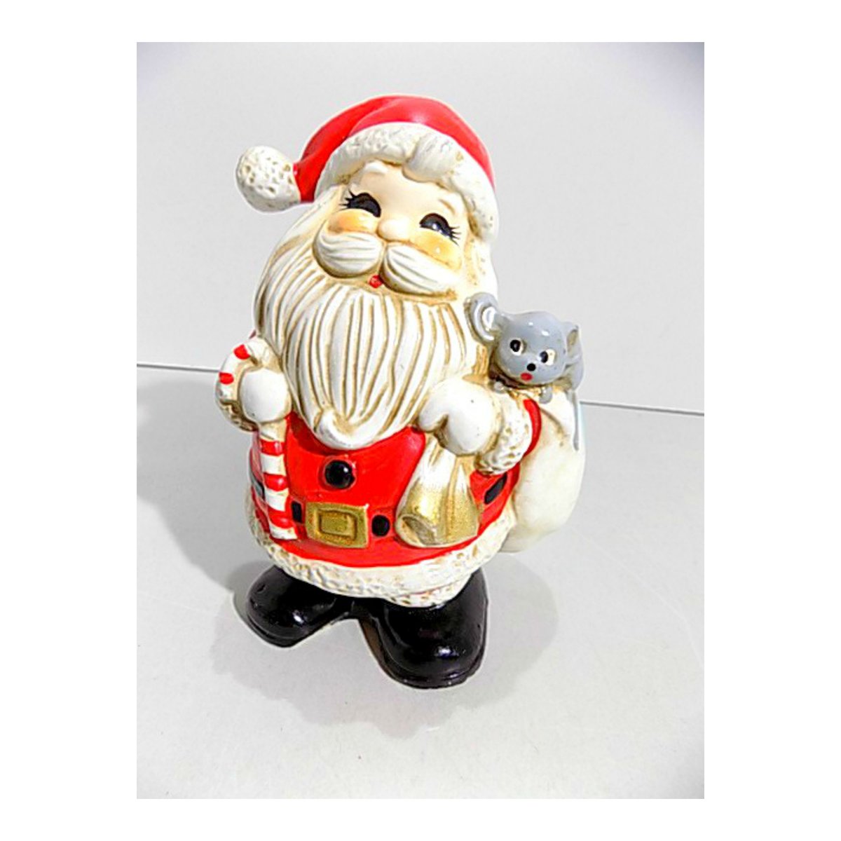 JunkYardBlonde's tweet photo. Mid Century Santa Claus Coin Bank Made in Japan 7" Tall https://t.co/OVCaCiS6W0 #red #white #santabank #santaclaus #vintagechristmas #kitschyholiday #vintageholidays #coinbank #junkyardblonde https://t.co/vPlqOnysRq