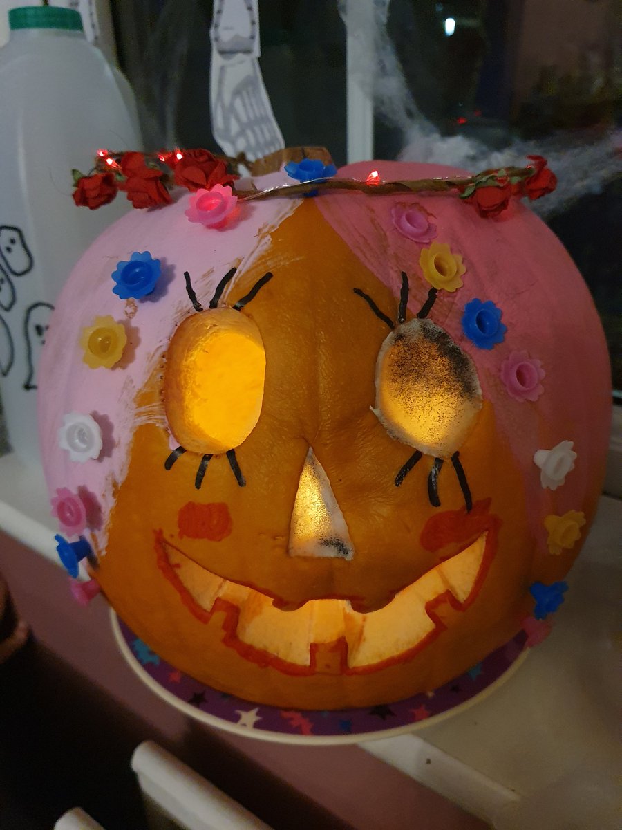emactatty's tweet photo. Alexa's entry to the school's pumpkin carving competition @Whyteleafe_sch
Donation made to https://t.co/rD3hPRYER6 https://t.co/805IAJagw5