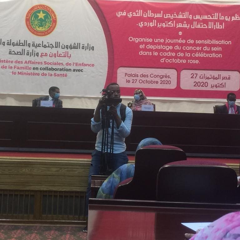 #Masef #octobrerose
Le ministère des affaires sociales de lafamille etde l'enfance en collaborationavec leministère de la santè ontorganisè une journèe de sensibilisation et de dèpistage du cancer du sein.
Merci à Mme la conseillère #Aminetou #Bilal pour l'invitation  de #IMPMI