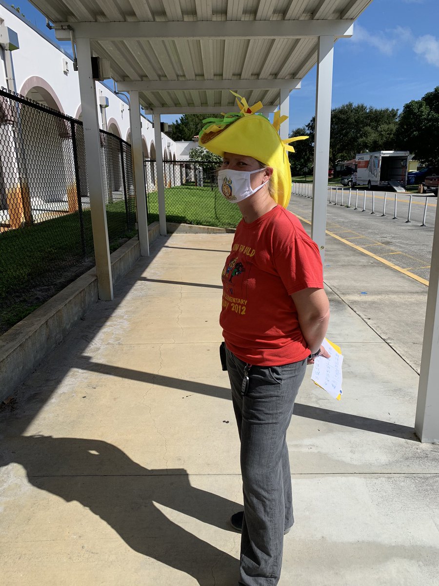 camarokris4's tweet photo. Day 3 of Red Ribbon Week: Hat day! Putting a cap on drugs! Loving all of the unique hats! ❤️❤️😁 @MissPE11 @KyliePelton @StacyFicklingRE @joanhartson @pbcsd @mlambrou88 @philippreddy @LPE_Okell @PBSCA1 #RedRibbonWeek2020 https://t.co/GzIlo9TVyi