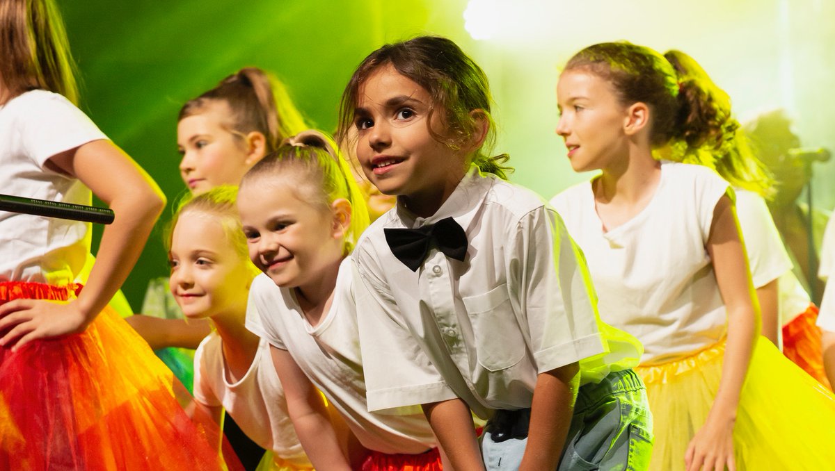 gospocollective's tweet photo. Our Jones Juniors last took to the stage earlier this year, and we are SO excited that they are joining us again this weekend for The Jones Songbook 🎤  Make sure you get your tickets to see them in action! #jonesjuniors #gospocollective #thejonessongbook #kids #love #jazz https://t.co/8FczQDcFMb