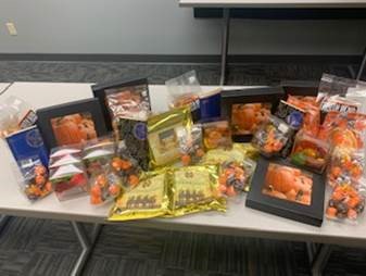MichianaShrm's tweet photo. All you need is love. But a little chocolate now and then doesn’t hurt – Charles M. Schulz! The chocolate has arrived for the WINWIN Michiana SHRM Raffle! All proceeds go to SHRM Foundation- purchase your tickets before November 2!
https://t.co/ajh6MLi6cd

#shrmfoundation #shrm https://t.co/B14xUyDXNS