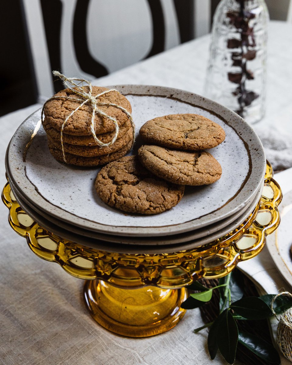 cosetteskitchen's tweet photo. I’m thrilled to kick off cookie season by partnering with my friends @CrateandBarrel. #ad These Cardamom Molasses Cookies simple and flavorful. Check out the blog post for details on the recipe and tips to host your own Virtual Cookie Party! #cratestyle
https://t.co/5HgoYsAmEw https://t.co/nF34p6D0Ky