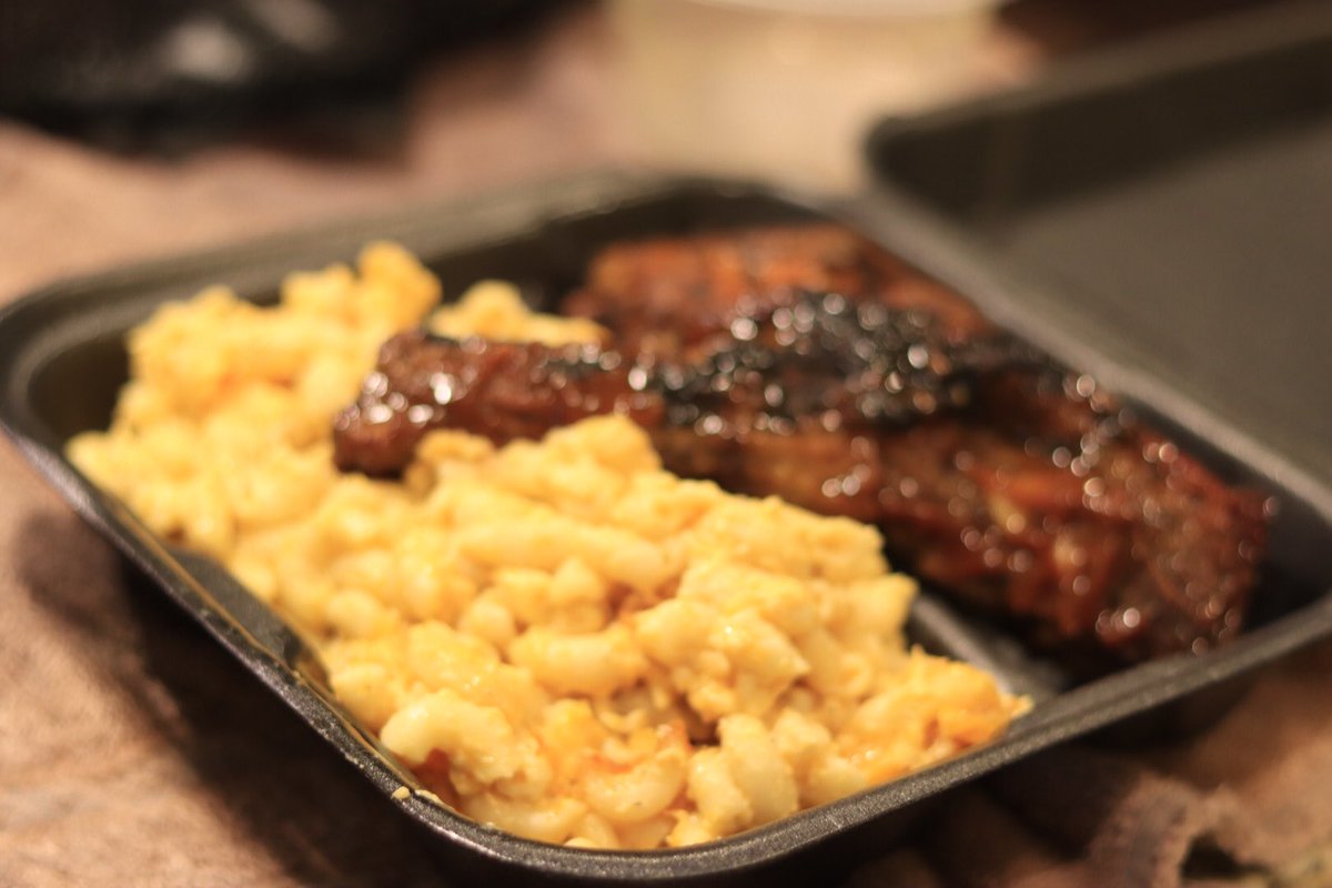 Food2Experience's tweet photo. “Experience Food” Weekend 3 is Approaching ALL OF OUR SUPPORTERS WE THANKYOU!!!! 
If you haven’t tried us out yet give us a chance you won’t regret it and did we mention that WE WILL DELIVER YOUR ORDER TO YOU!!
#ExperienceMac&amp;Ribs🧑🏾‍🍳
#WeDeliver🚙 https://t.co/fcYid6ext5