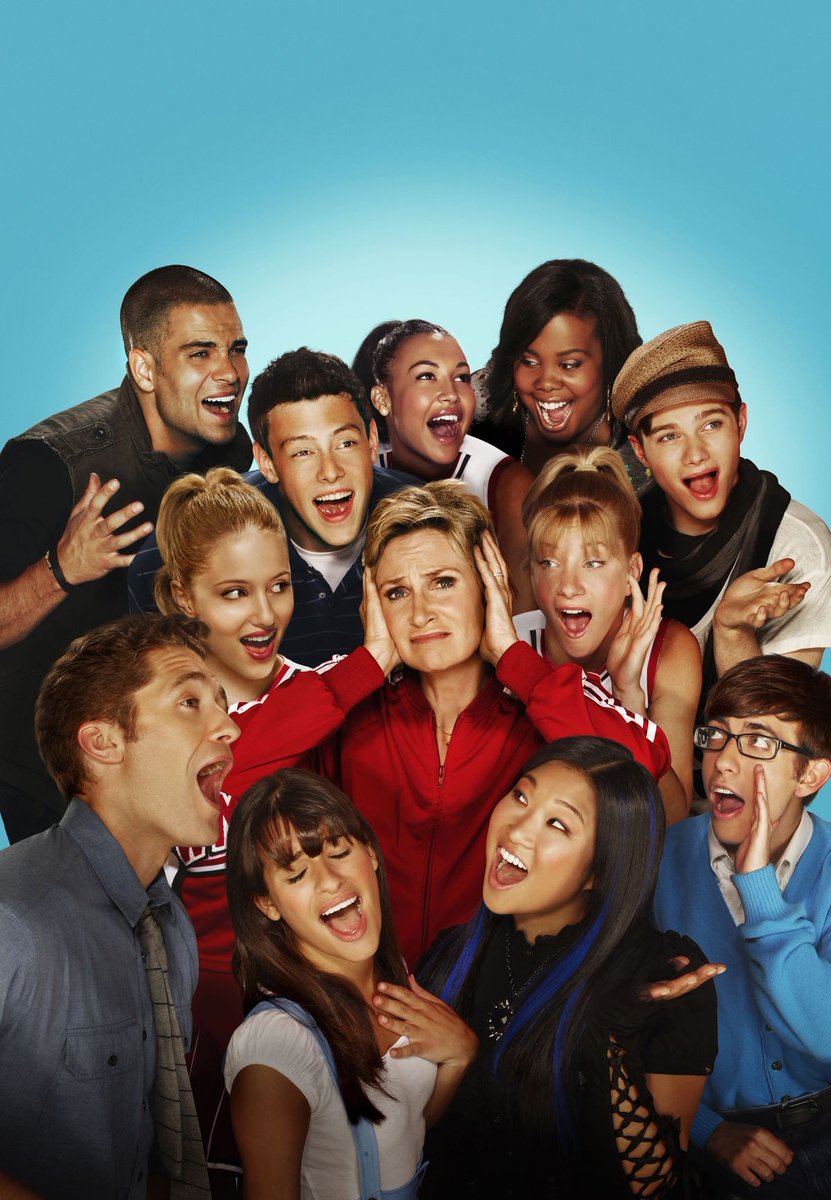modern family or glee— quote the tweets using the ht for the ARIAs or the AMA's