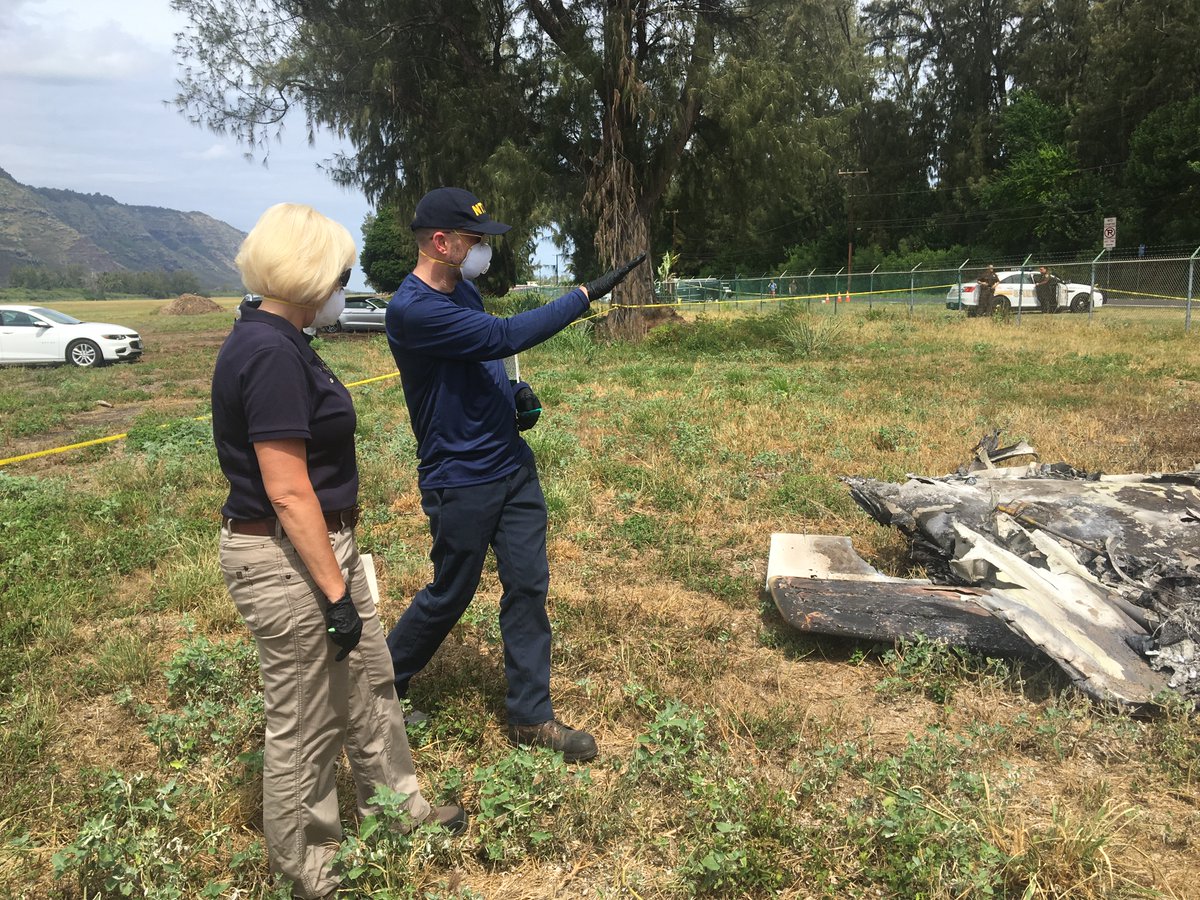 NTSB_Newsroom's tweet image. The NTSB opens accident docket on the 6/21/2019 crash of a skydiving airplane in Oahu, Hawaii. The Beech 65-A90 crashed after takeoff from Dillingham Airfield in Mokuleia. Ten passengers and the pilot were killed. Link to docket: go.usa.gov/x7bRE