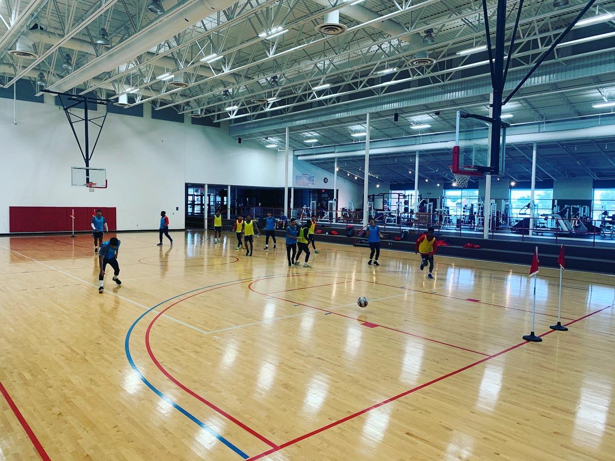 OPSUMensSoccer's tweet photo. Even the snow canβt keep us from Always Gaining Ground In Every Session. Congratulations yellow bibs on the big win. #PanhandleStateSoccer #OPSUsoccer #SophomoreCampaign #BrickByBrick #AGGIES #OPSU #PanhandleState #OPSUathletics #OPSUaggies #WeArePanhandle #Soccer #CollegeSoccer https://t.co/DV8tNOKt6d