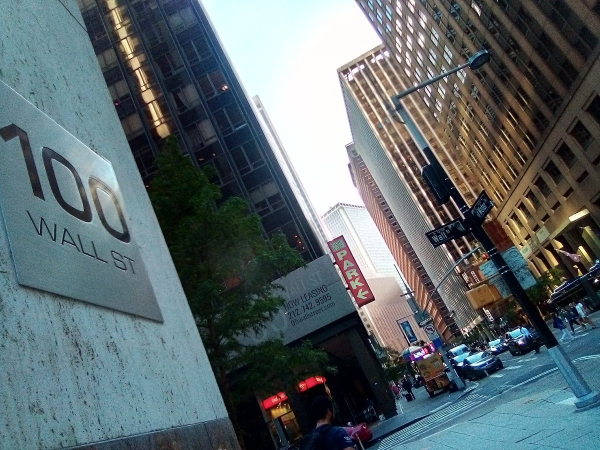 SusanHyon's tweet photo. October 28, 2020:
5:52pm EST
Do you love this place? Was it a home to you? Did you visit her majesty in the park? Did you work here? Did you love your life? Do you love it still? #120WallStreet #downtownnyc #keepit100 💸 https://t.co/nyVqJkvwdO